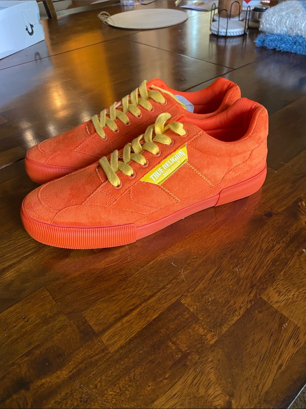 True Religion men’s Orange Sneakers with Yellow Laces - Picture 2 of 7